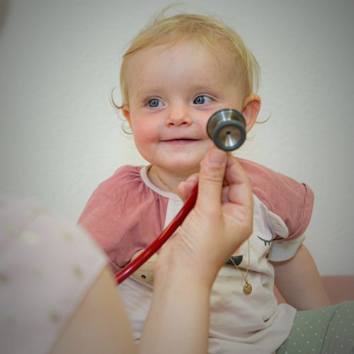 Kinderarztpraxis im Zentrum Rorschach - Dr. med. Andreia Carstea - 1-2